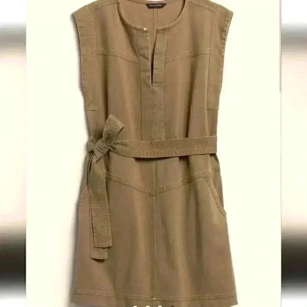 Banana Republic Split Neck Beautiful Comfy Dress